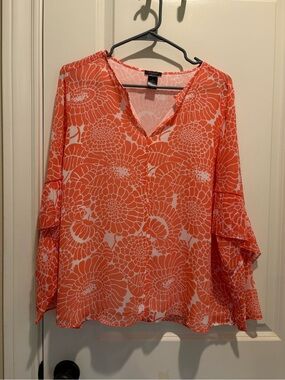 Ann Taylor Factory Coral Floral Split V-Neck Tunic medium